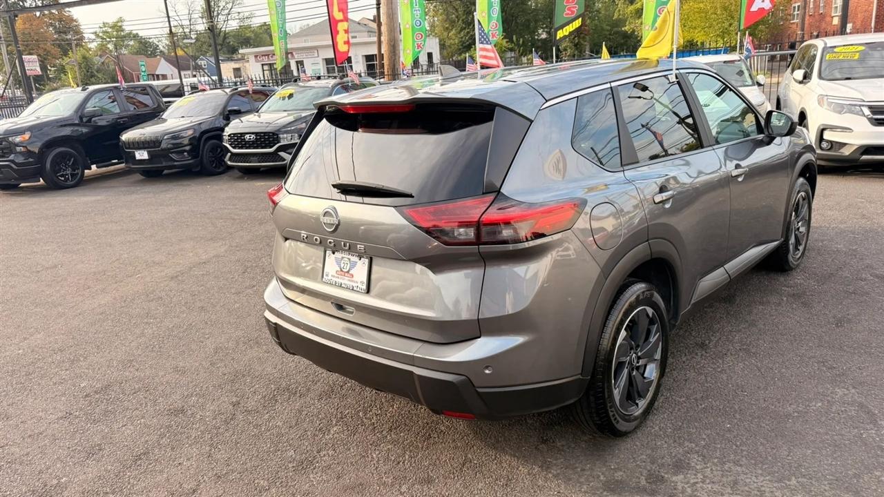 Nissan Rogue SV 2025