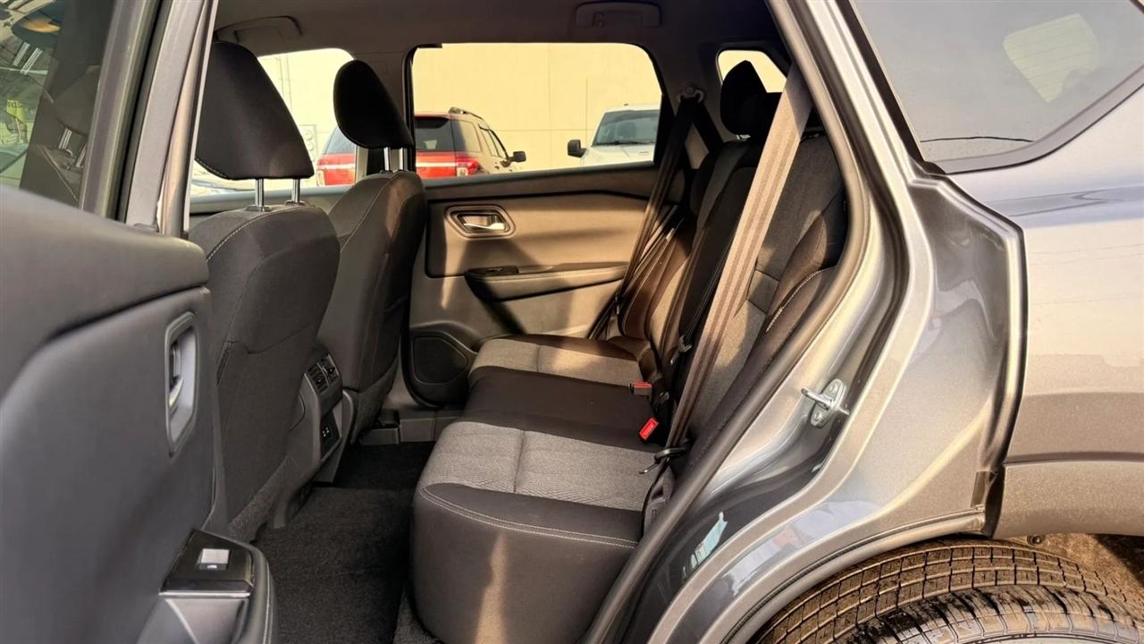 Nissan Rogue SV 2025