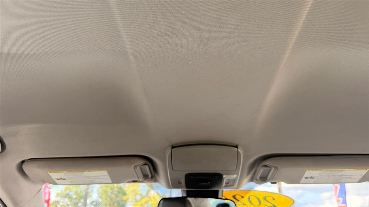 Toyota Camry SE 2024