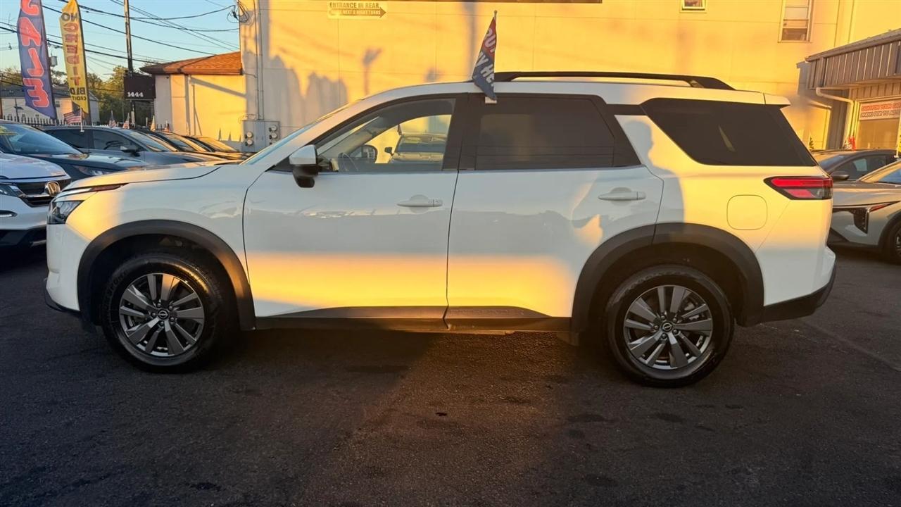 Nissan Pathfinder SV 4WD 2025