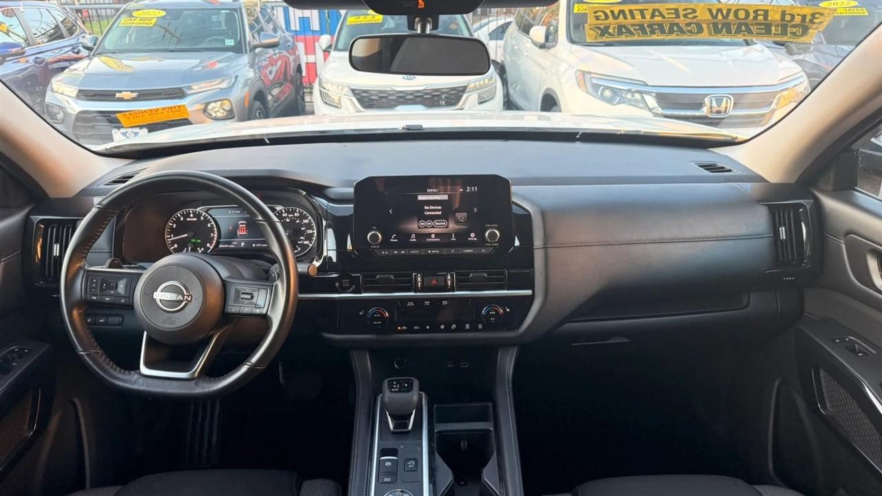 Nissan Pathfinder SV 4WD 2025