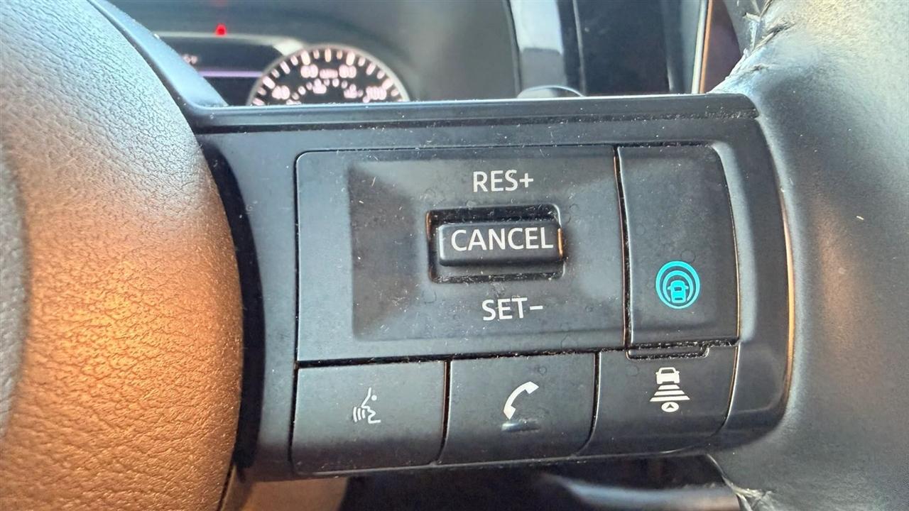 Nissan Pathfinder SV 4WD 2025