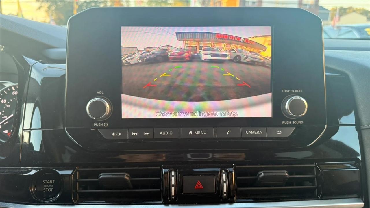 Nissan Pathfinder SV 4WD 2025