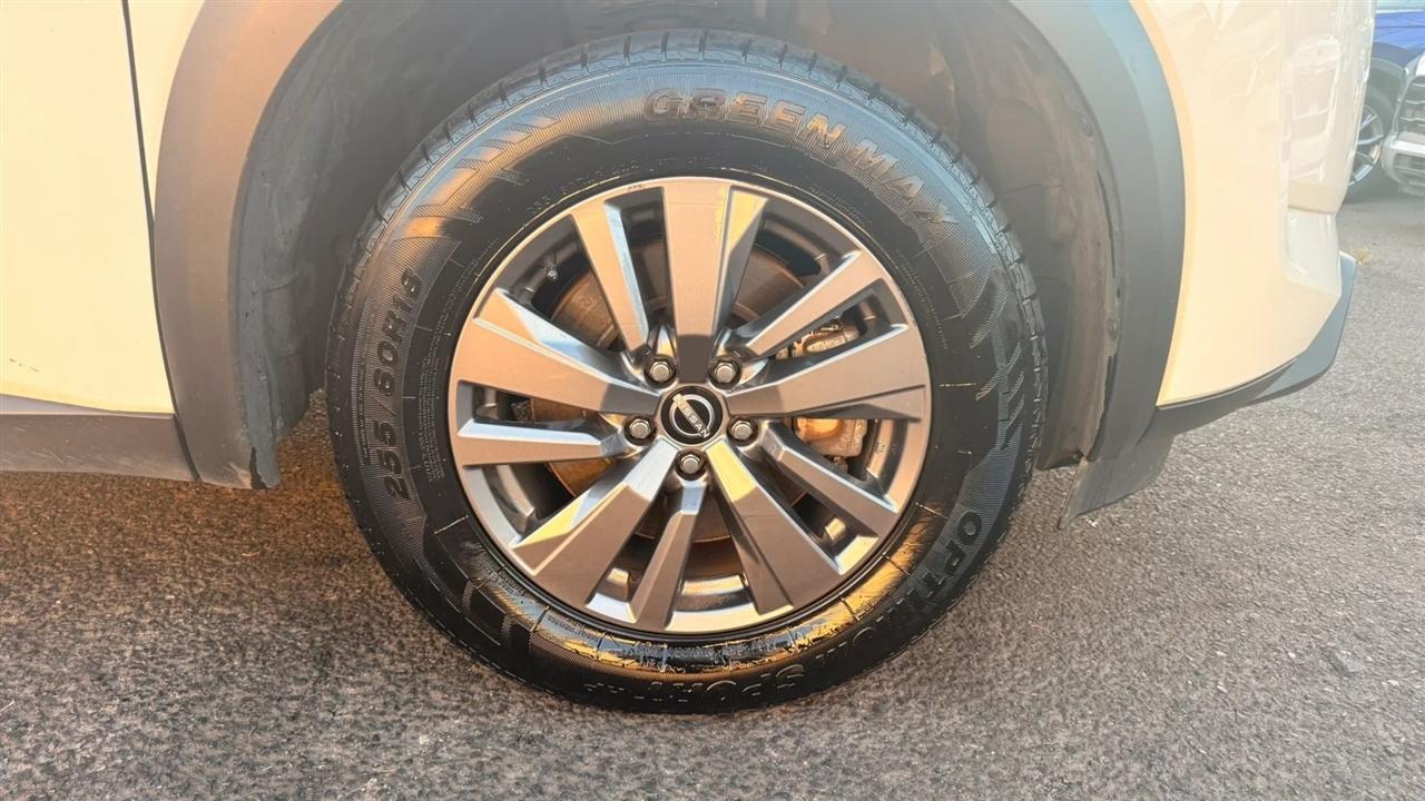 Nissan Pathfinder SV 4WD 2025