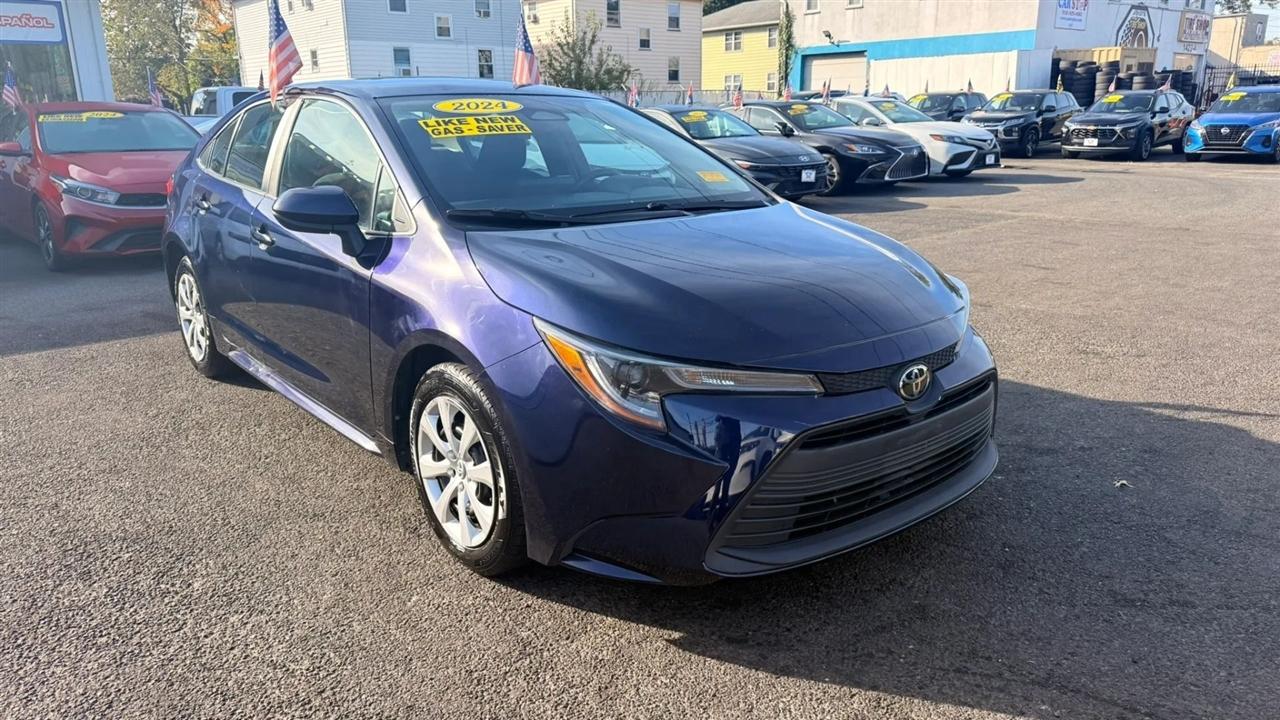 Toyota Corolla LE 2024