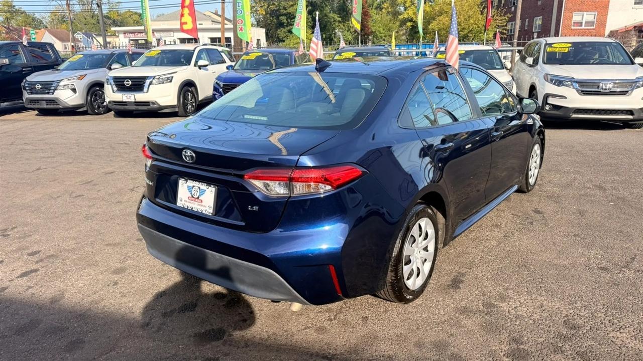 Toyota Corolla LE 2024