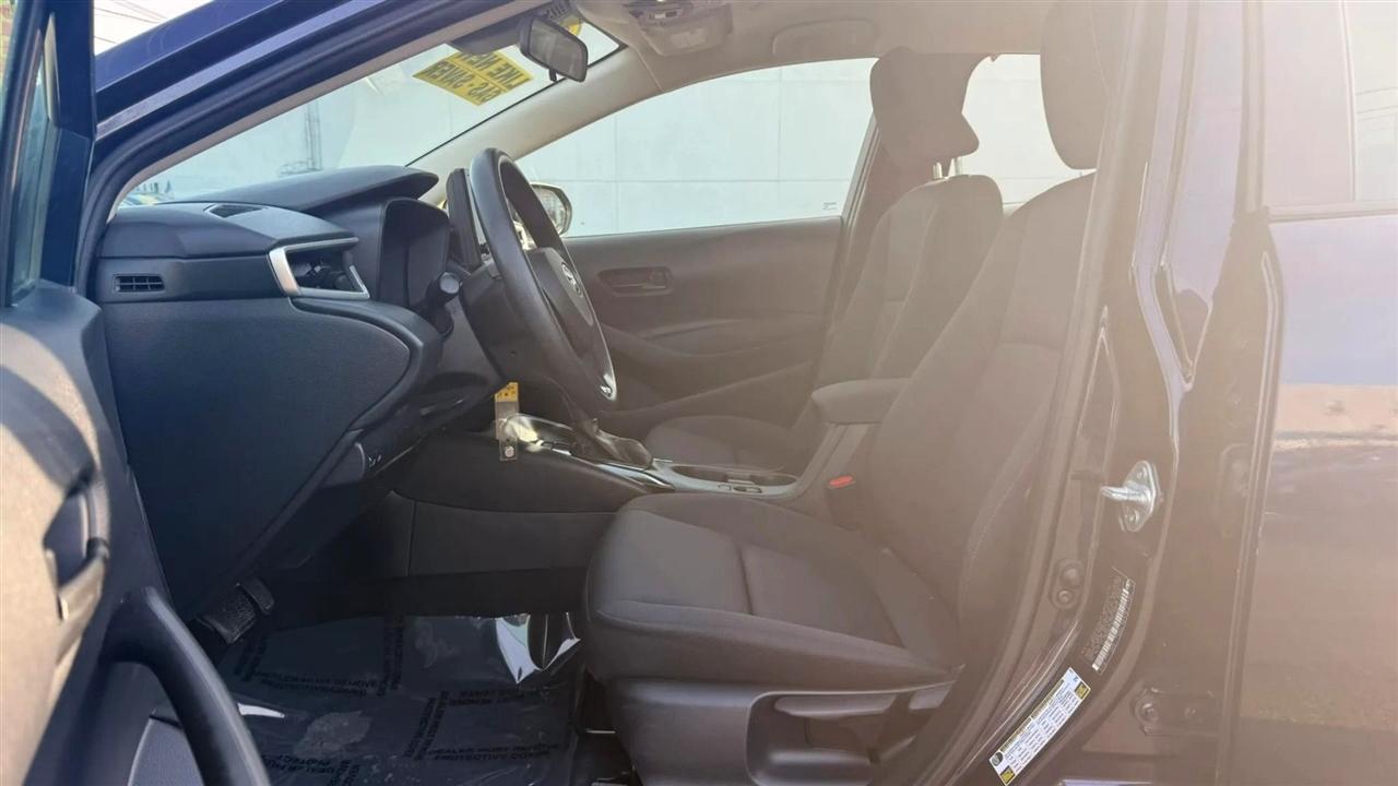 Toyota Corolla LE 2024