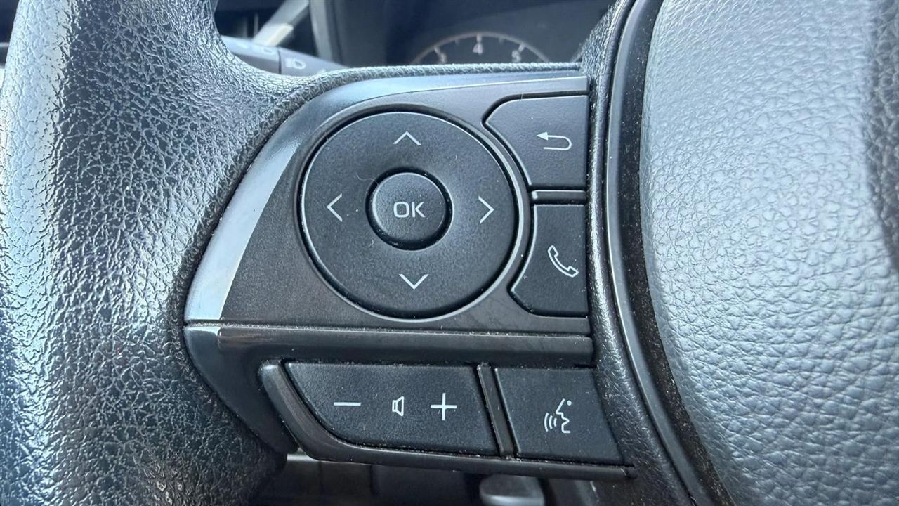 Toyota Corolla LE 2024