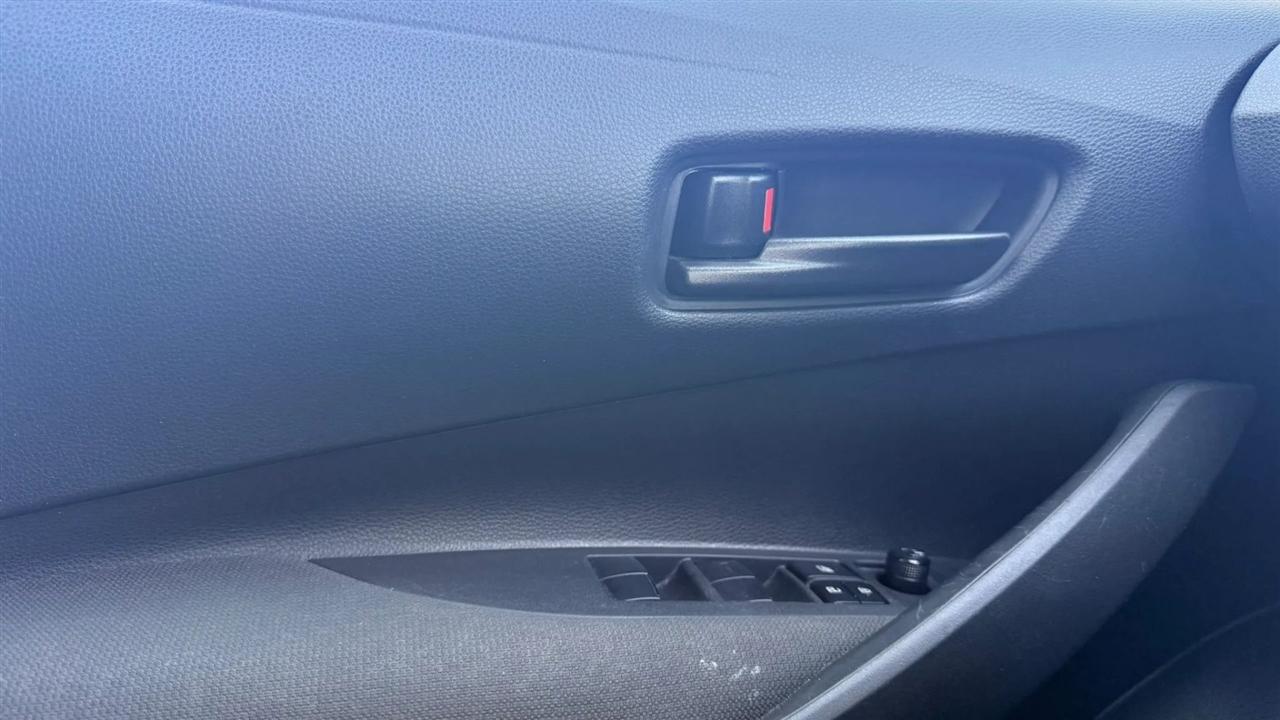 Toyota Corolla LE 2024