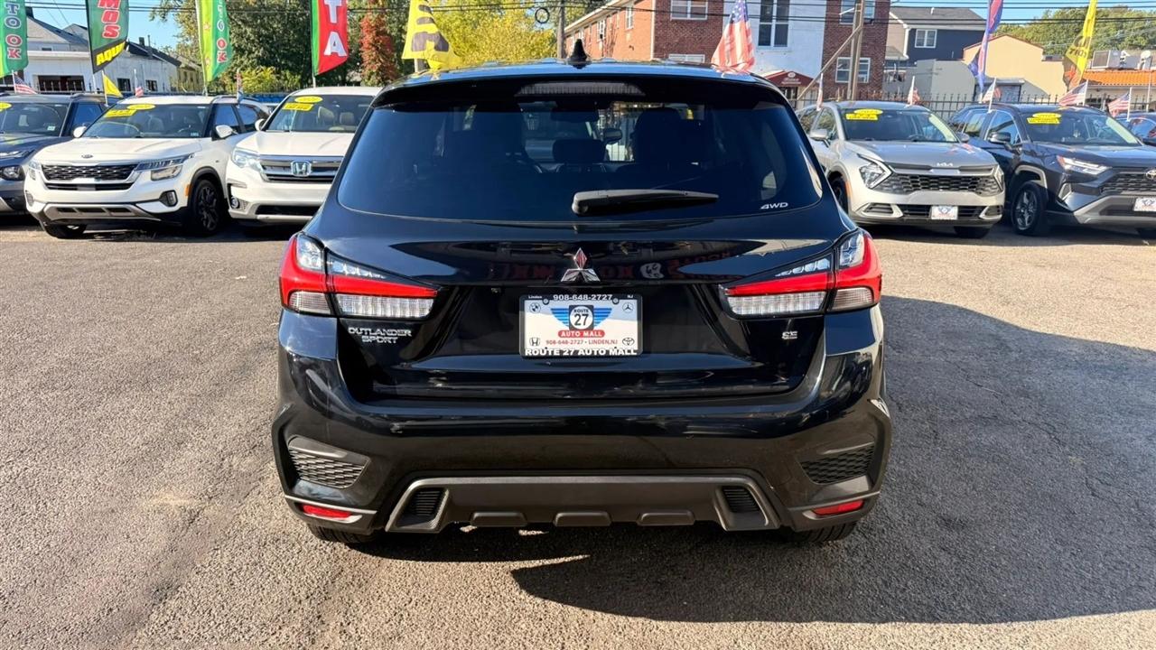 Mitsubishi Outlander Sport 2.0 ES 4WD 2026