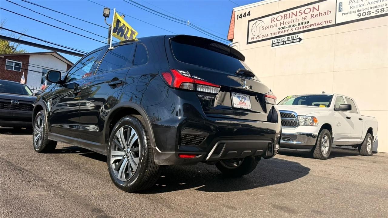 Mitsubishi Outlander Sport 2.0 ES 4WD 2026