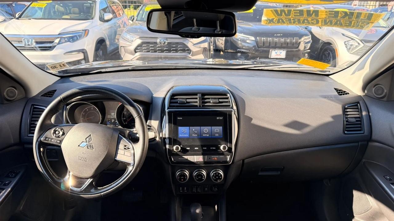 Mitsubishi Outlander Sport 2.0 ES 4WD 2026