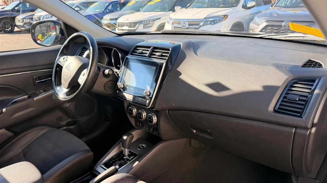 Mitsubishi Outlander Sport 2.0 ES 4WD 2026