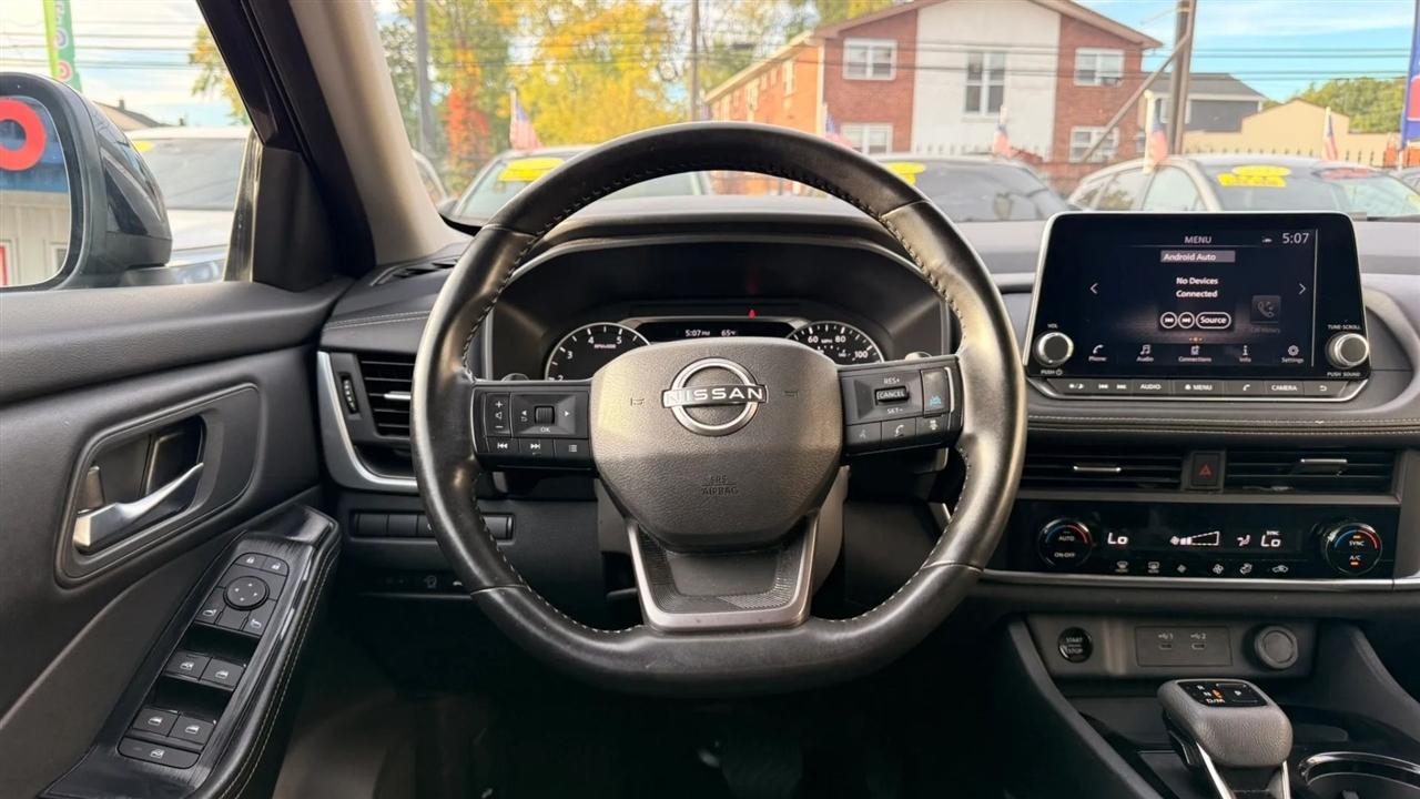 Nissan Rogue SV AWD 2025