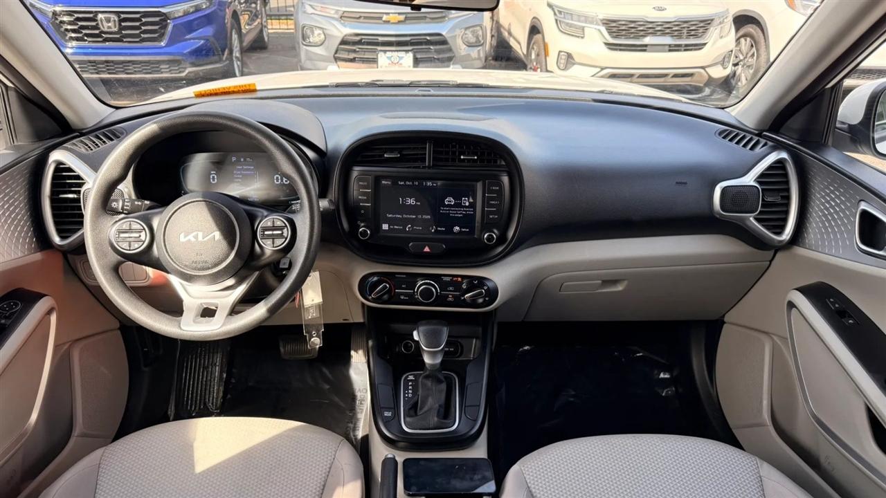 Kia Soul LX 2025