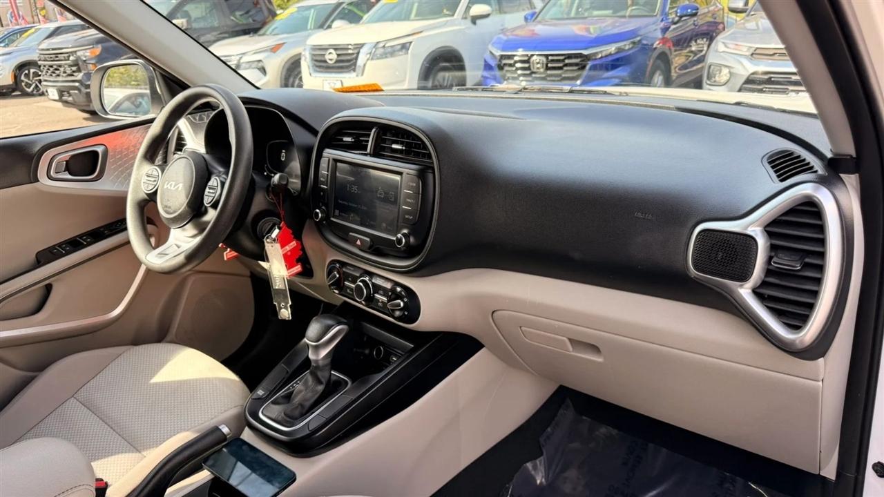Kia Soul LX 2025