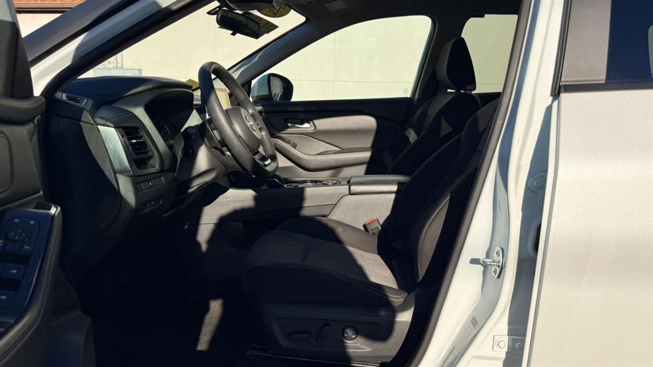 Nissan Rogue SV AWD 2024