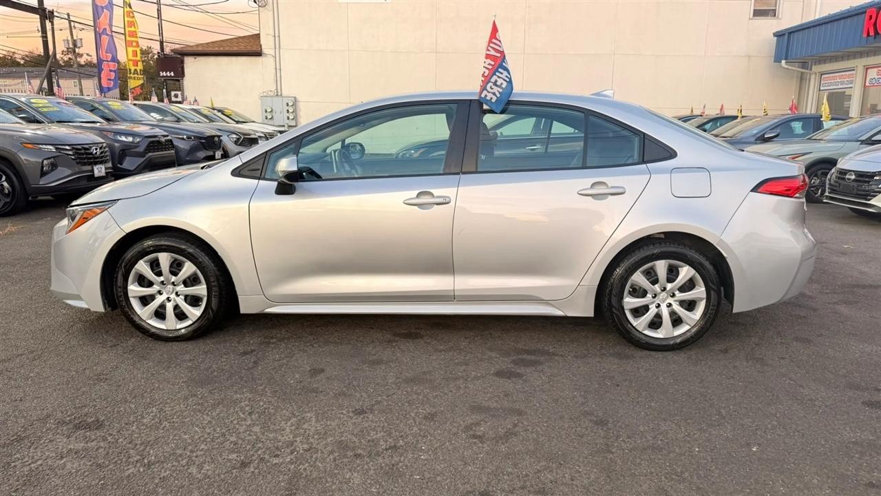 Toyota Corolla LE 2021