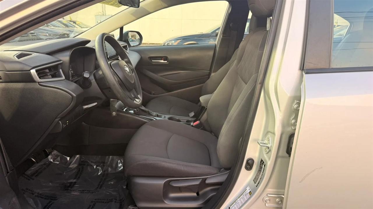 Toyota Corolla LE 2021