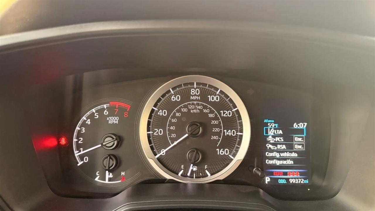 Toyota Corolla LE 2021