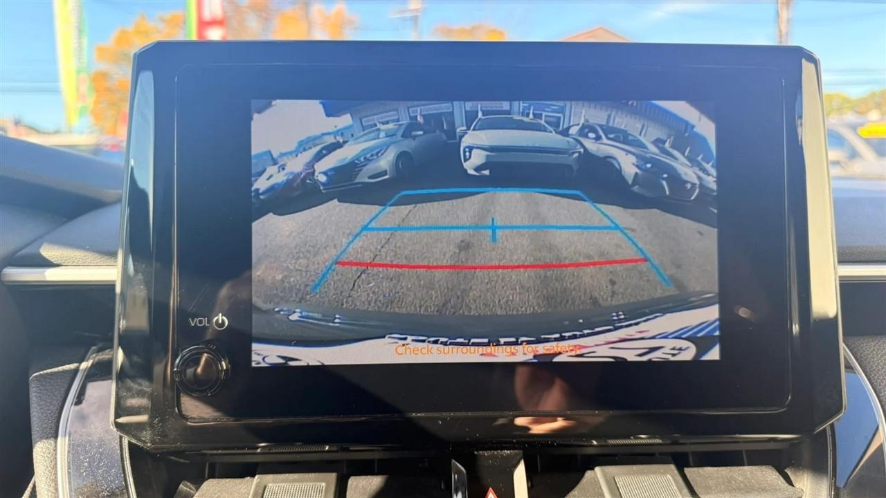 Toyota Corolla LE 2025