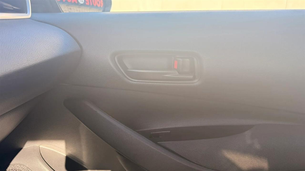 Toyota Corolla LE 2025