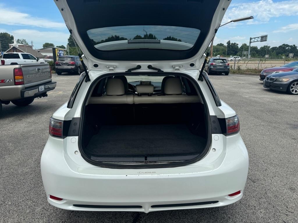 Lexus CT 200h Base 2012