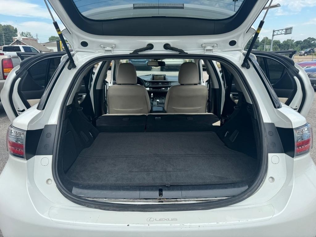 Lexus CT 200h Base 2012