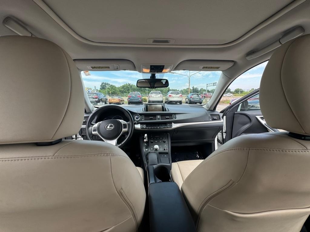 Lexus CT 200h Base 2012