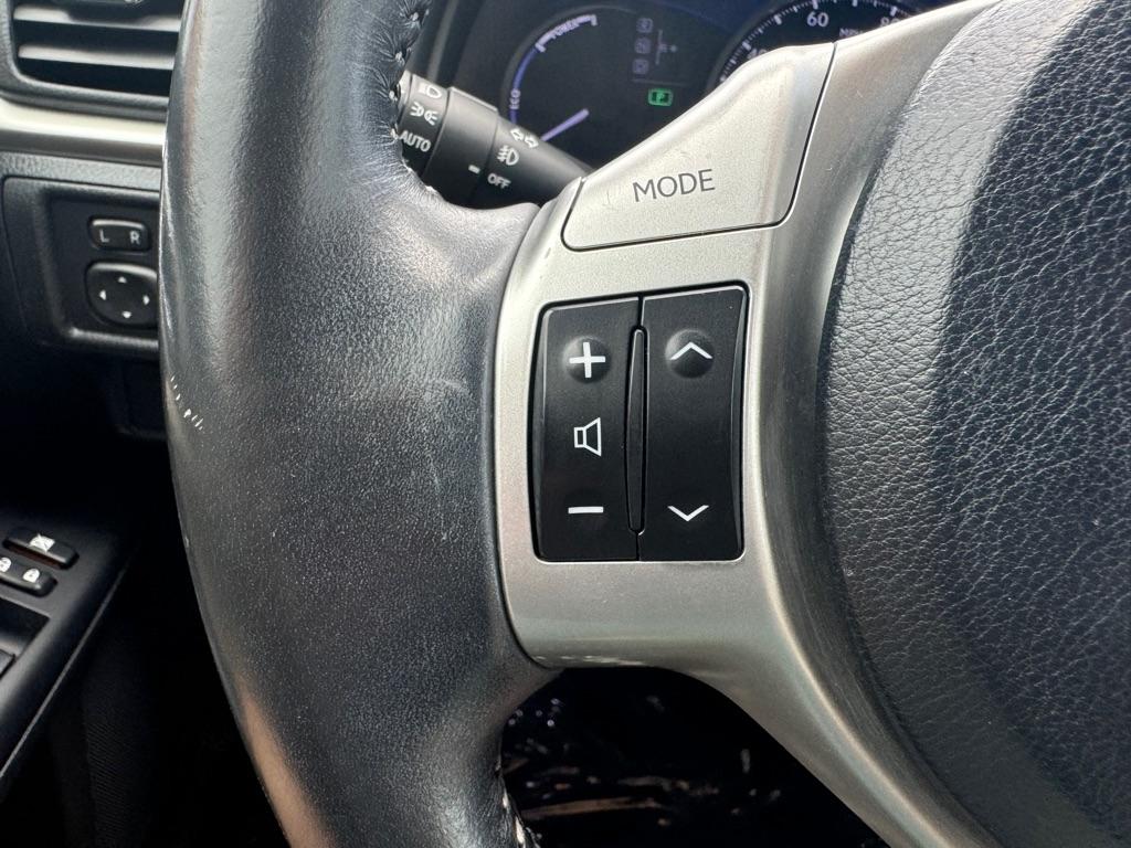 Lexus CT 200h Base 2012