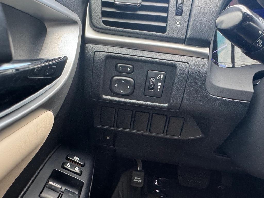 Lexus CT 200h Base 2012