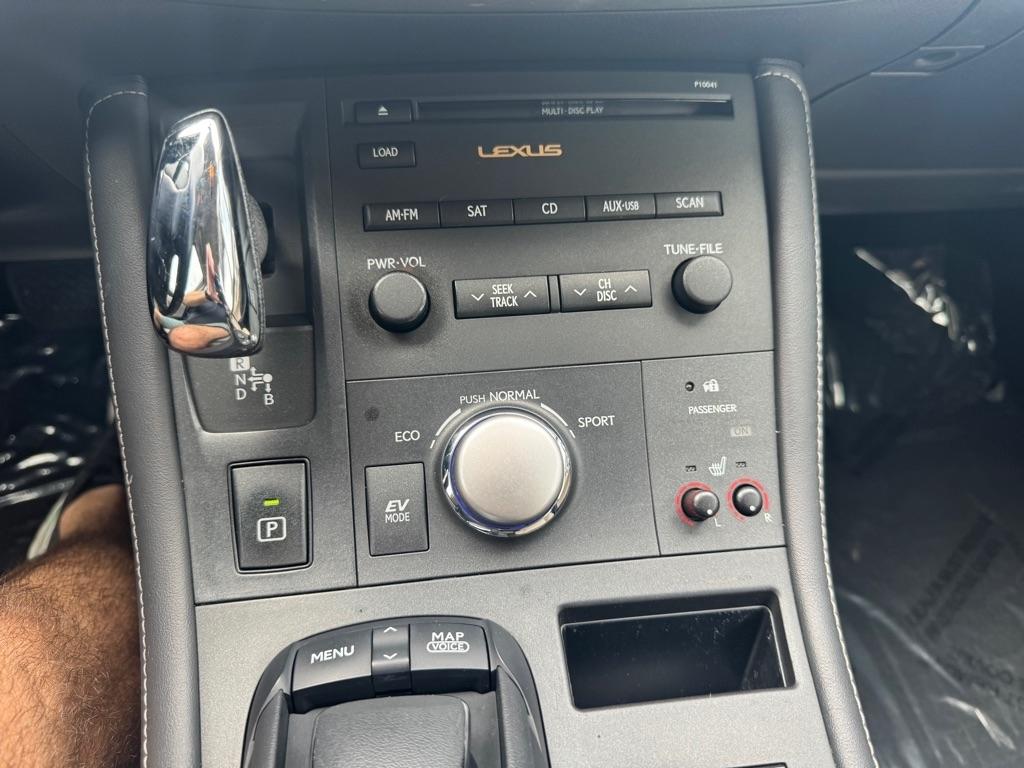 Lexus CT 200h Base 2012