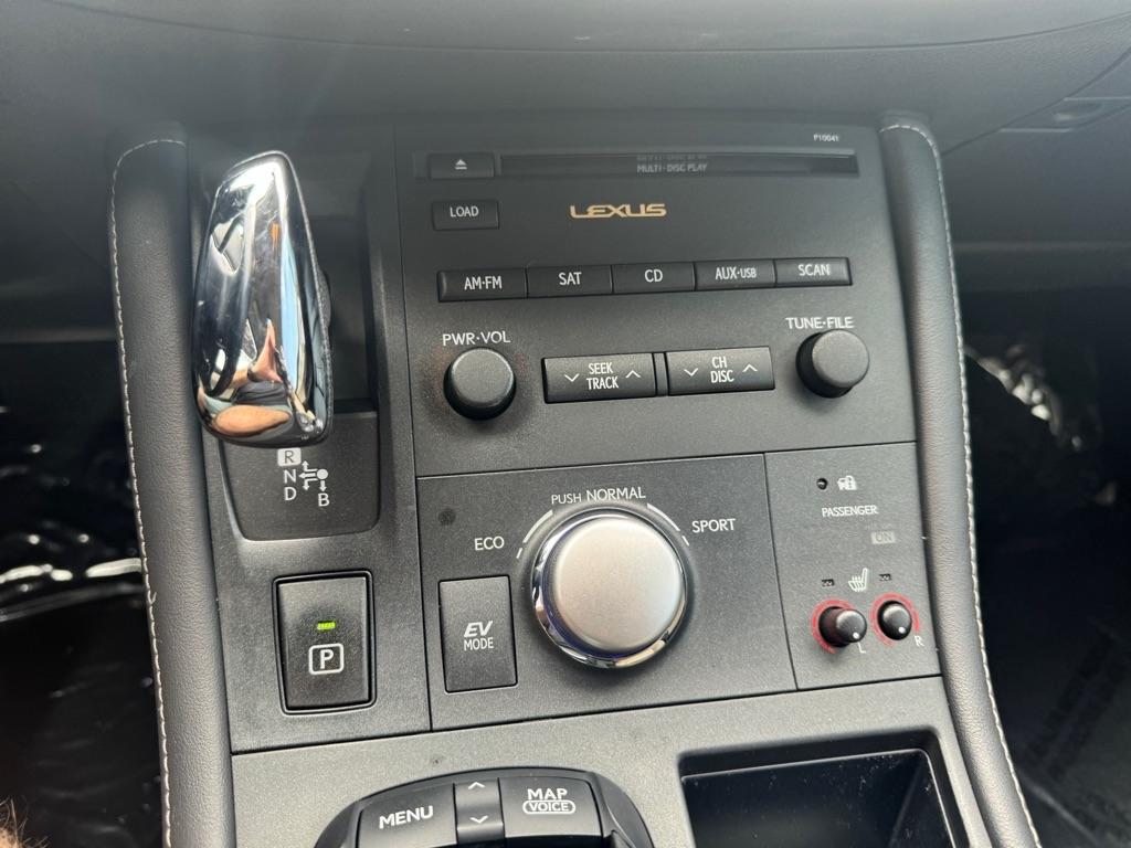 Lexus CT 200h Base 2012