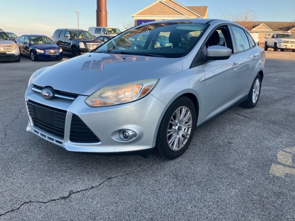 Ford Focus SE Sedan 2012