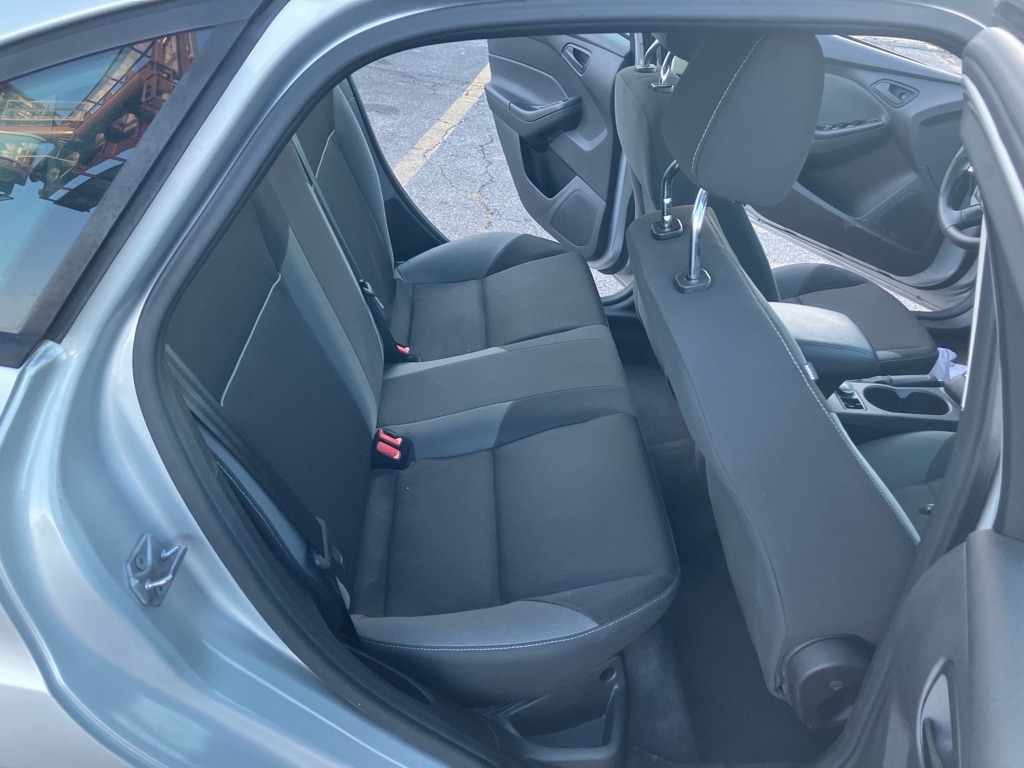 Ford Focus SE Sedan 2012