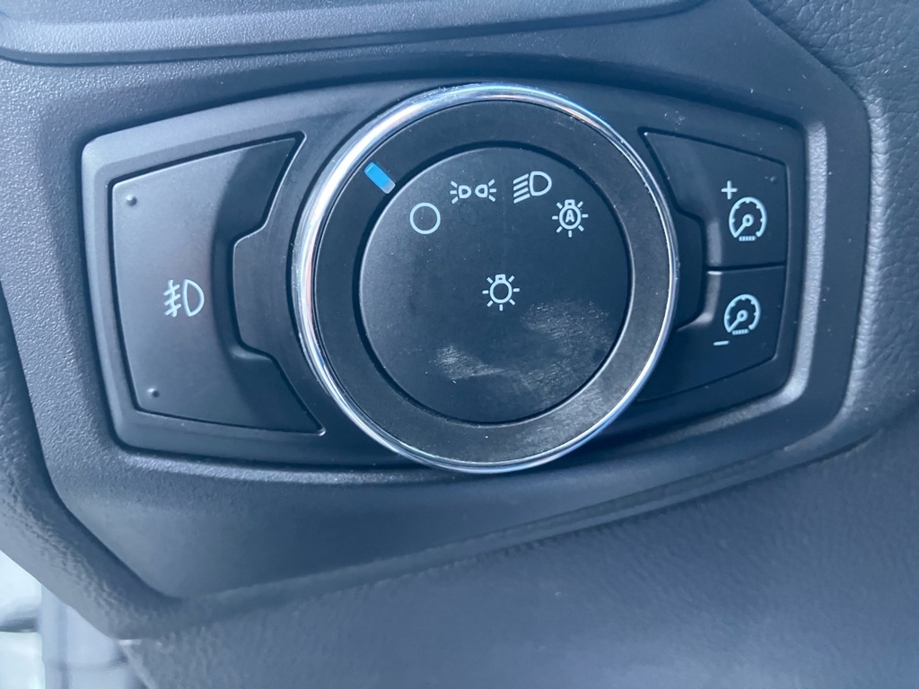 Ford Focus SE Sedan 2012