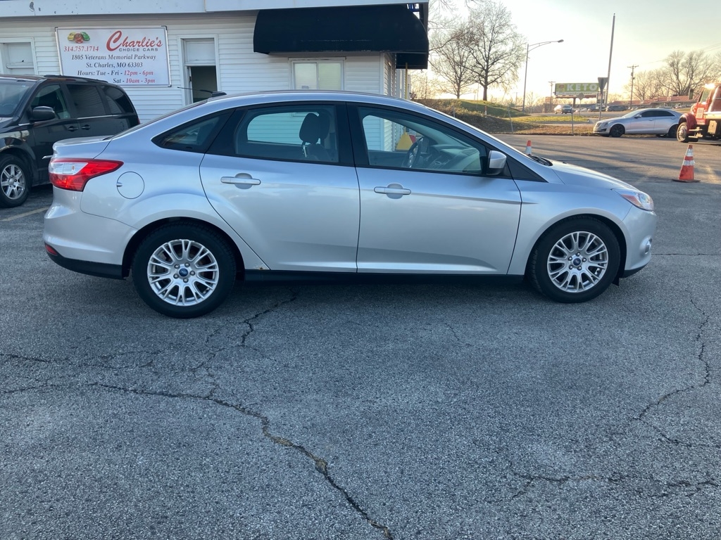 2012 Ford Focus SE Sedan