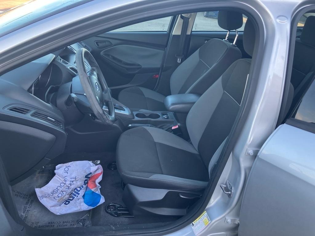 Ford Focus SE Sedan 2012