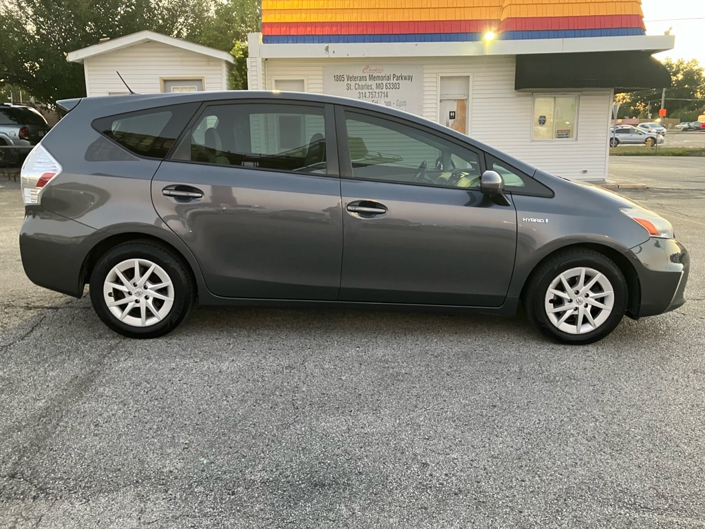 Toyota Prius V Two 2012 Toyota Prius V Two 2012