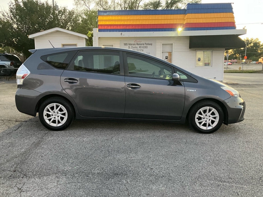 Toyota Prius V Two 2012 Toyota Prius V Two 2012