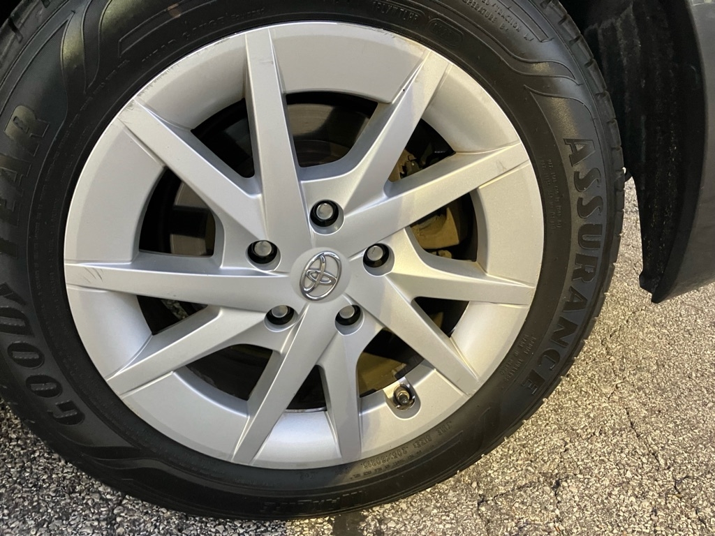 Toyota Prius V Two 2012 Toyota Prius V Two 2012