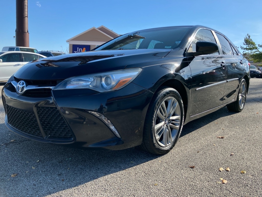 Toyota Camry SE 2017
