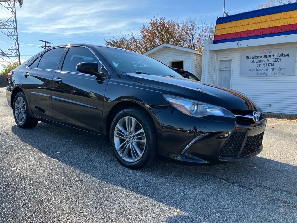 Toyota Camry SE 2017