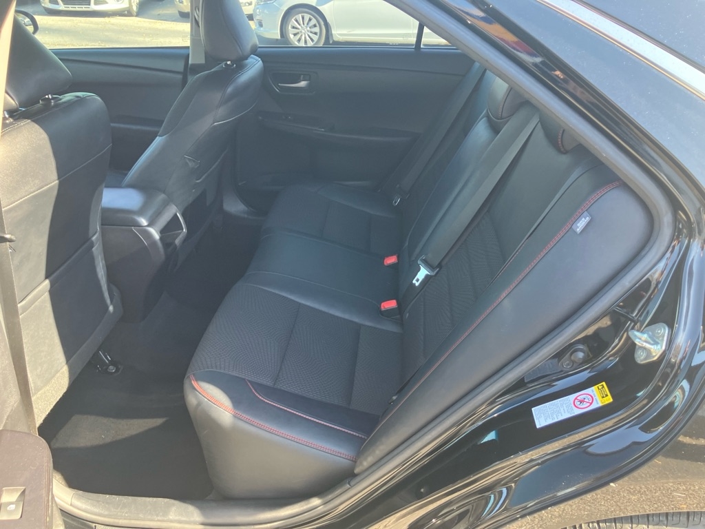 Toyota Camry SE 2017