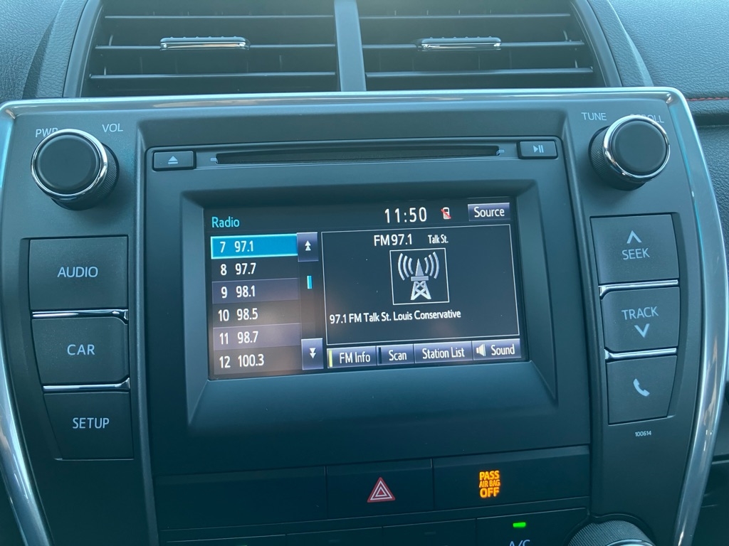 Toyota Camry SE 2017