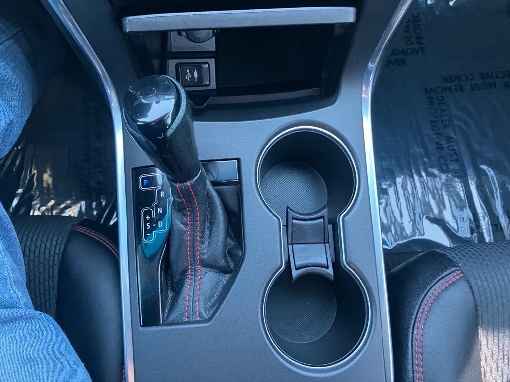 Toyota Camry SE 2017