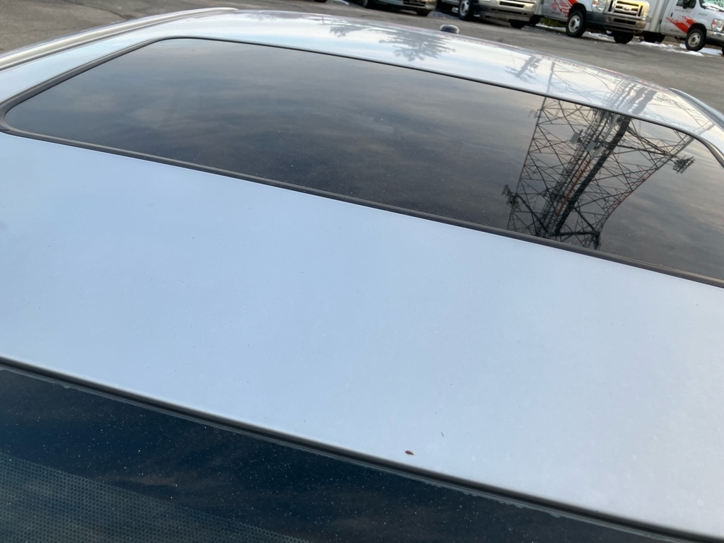 Toyota Corolla Base 5-Speed MT 2011