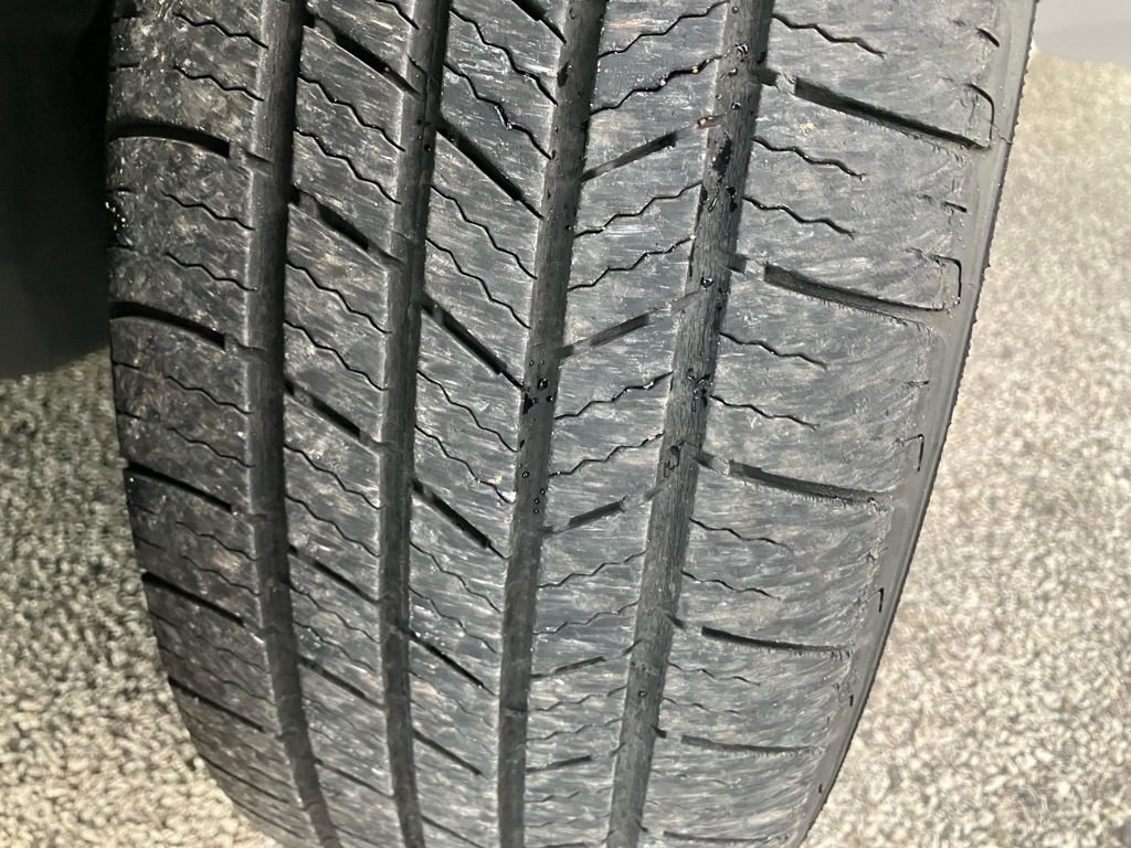 Toyota Corolla Base 5-Speed MT 2011