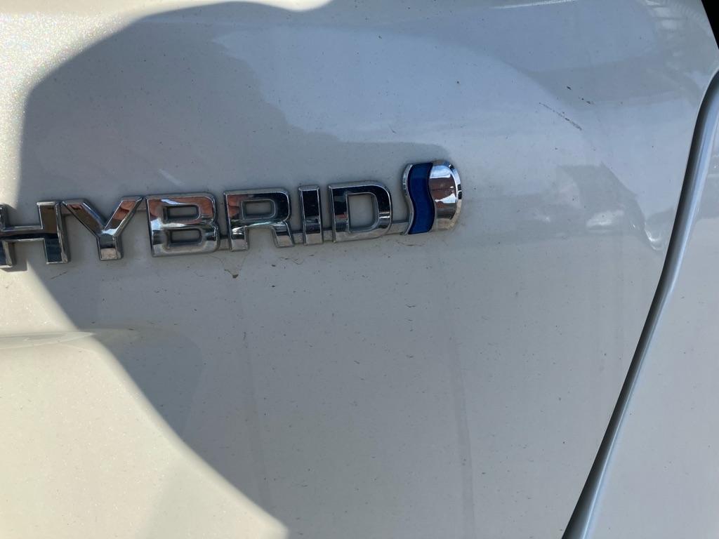 Toyota Prius Two 2017