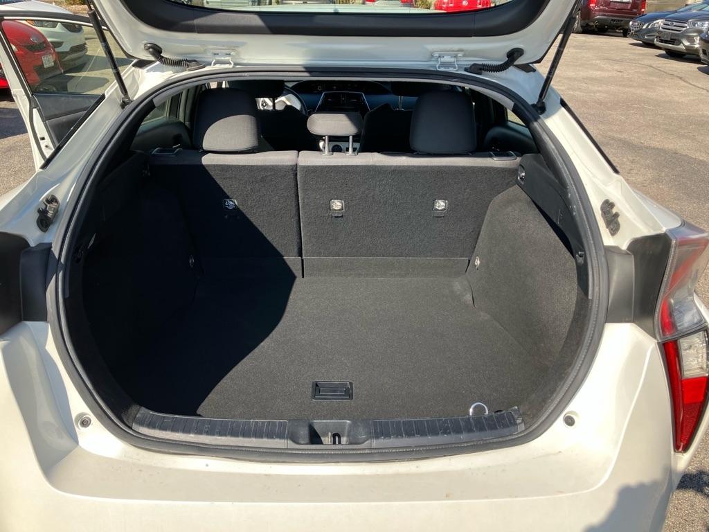 Toyota Prius Two 2017